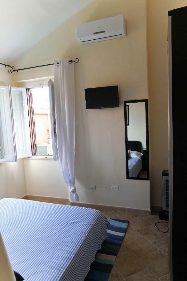 La Maddalena  Los Flamingos Bed & Breakfast エクステリア 写真