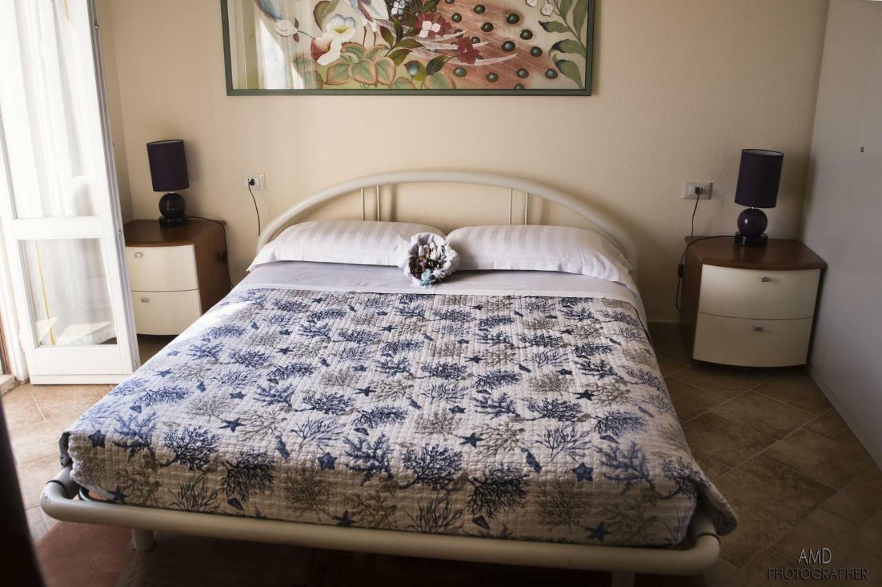 La Maddalena  Los Flamingos Bed & Breakfast エクステリア 写真